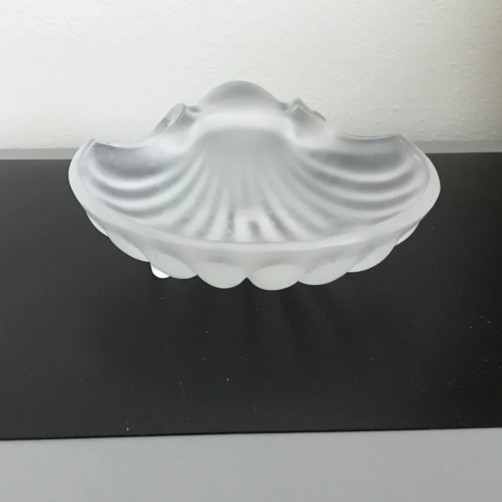 Heavy Glass Shell Shaped Dish Soap Bathroom Decor